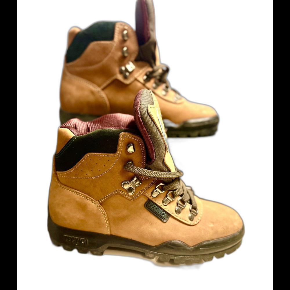 Vintage Tecnica Cascata Women’s Trekking Boots – Size 8.5.